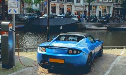 In Olanda auto elettriche obbligatorie dal 2025