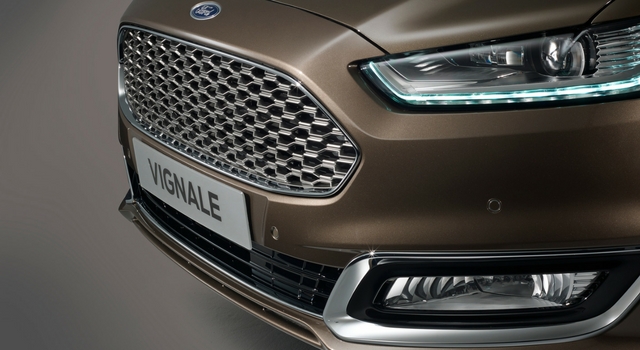 Ford Mondeo Vignale anteriore