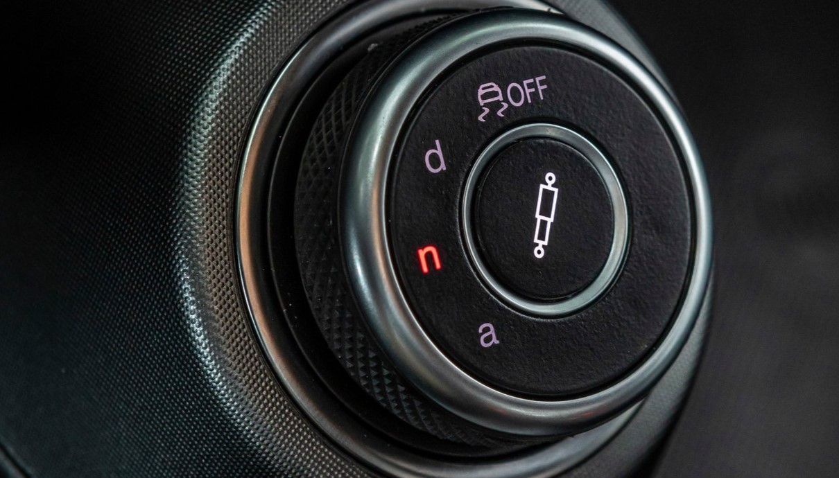 Modalità di guida, cosa sono e come funzionano su motore, sterzo e tanto altro