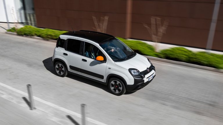 Nuova Fiat Panda Connected by Wind 2019