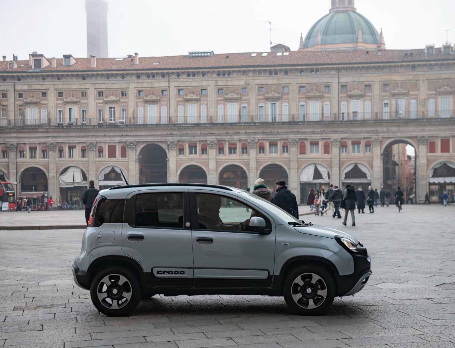 Esterni nuova Fiat Panda Hybrid