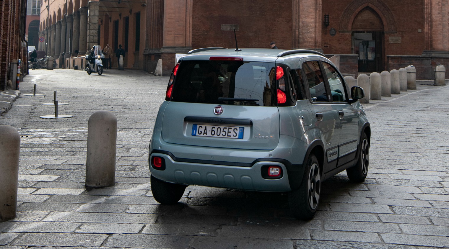Nuova Fiat Panda Hybrid vantaggi circolazione