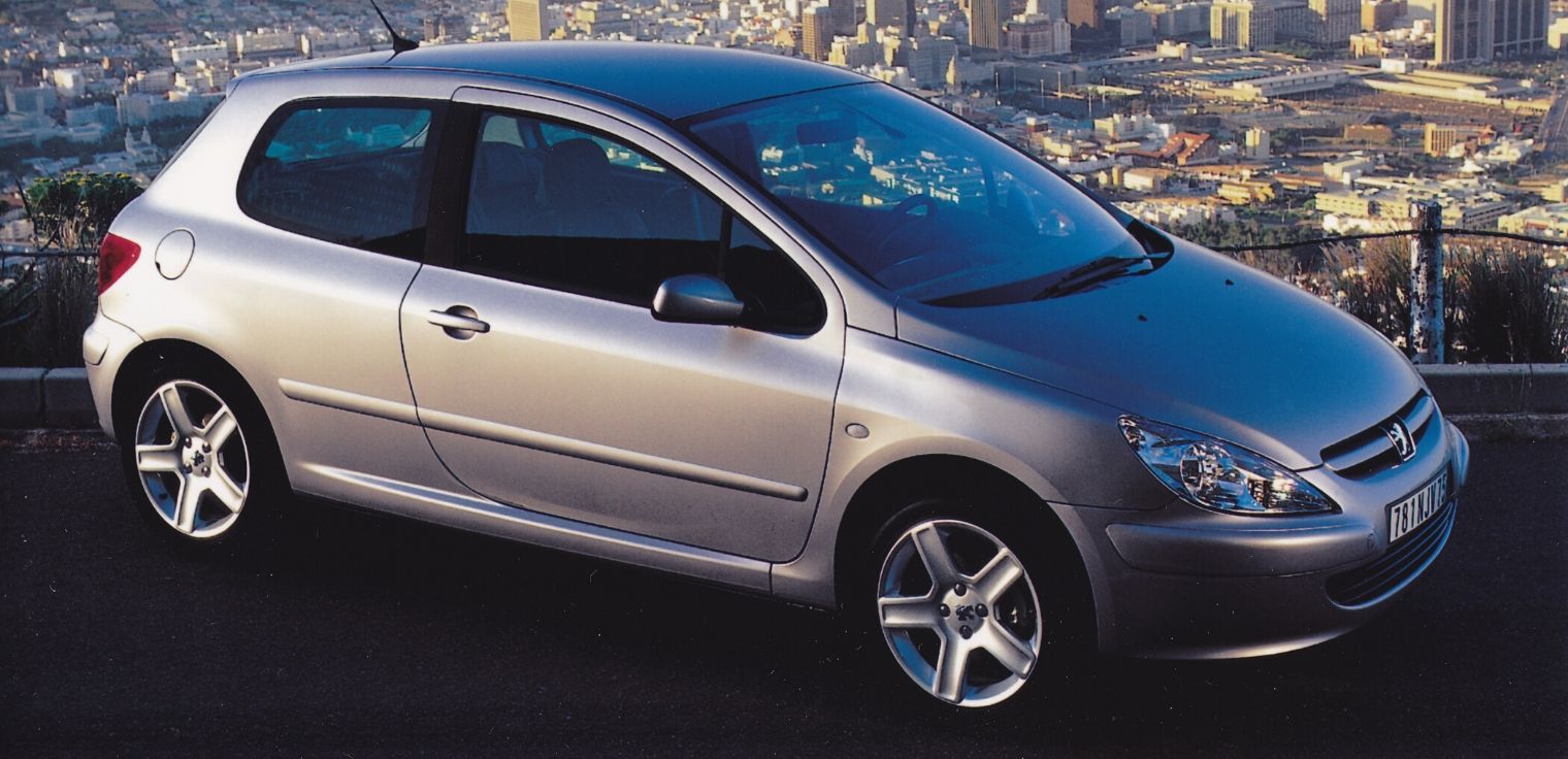 Peugeot 307 Auto dell'Anno 2002