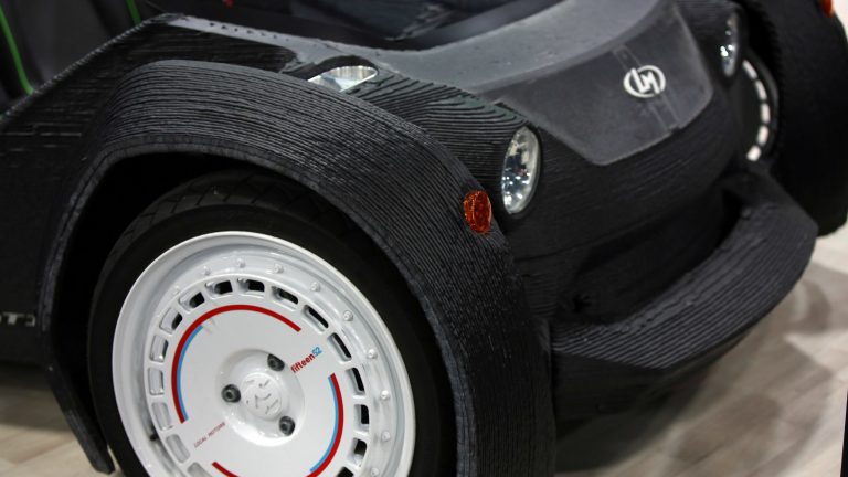 La stampa 3D per l’automotive: versatilità, risparmio e personalizzazione