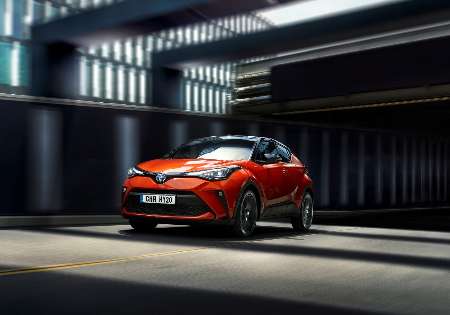 Toyota CH-R 2.0 Business: nata per le flotte