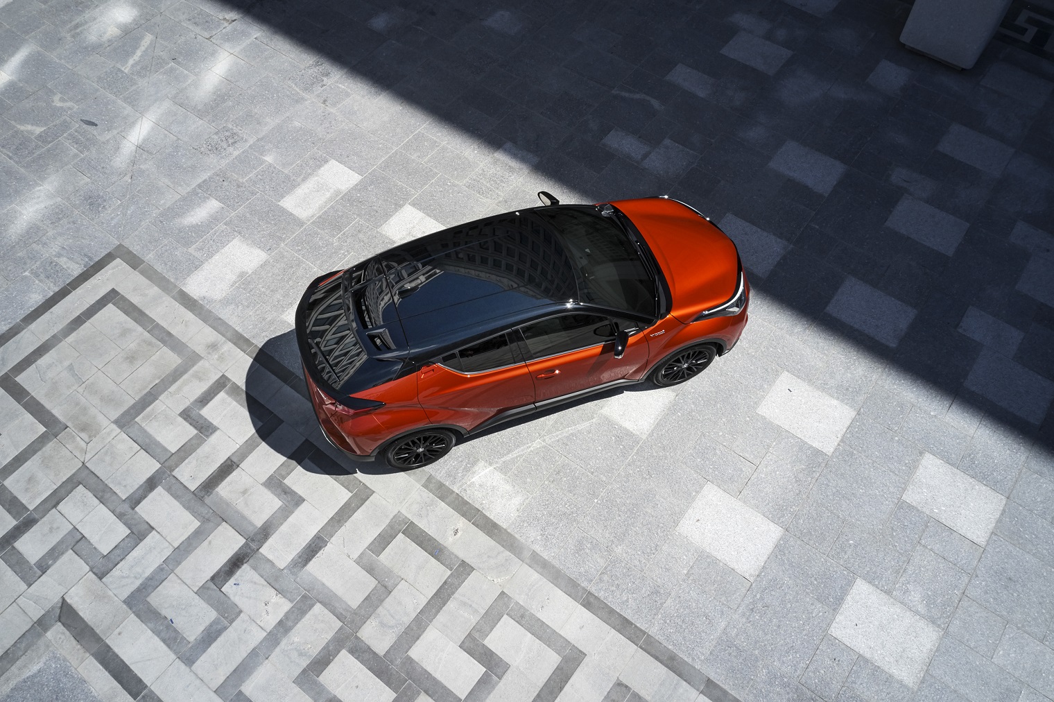 Nuovo Toyota C-HR 2020 statica