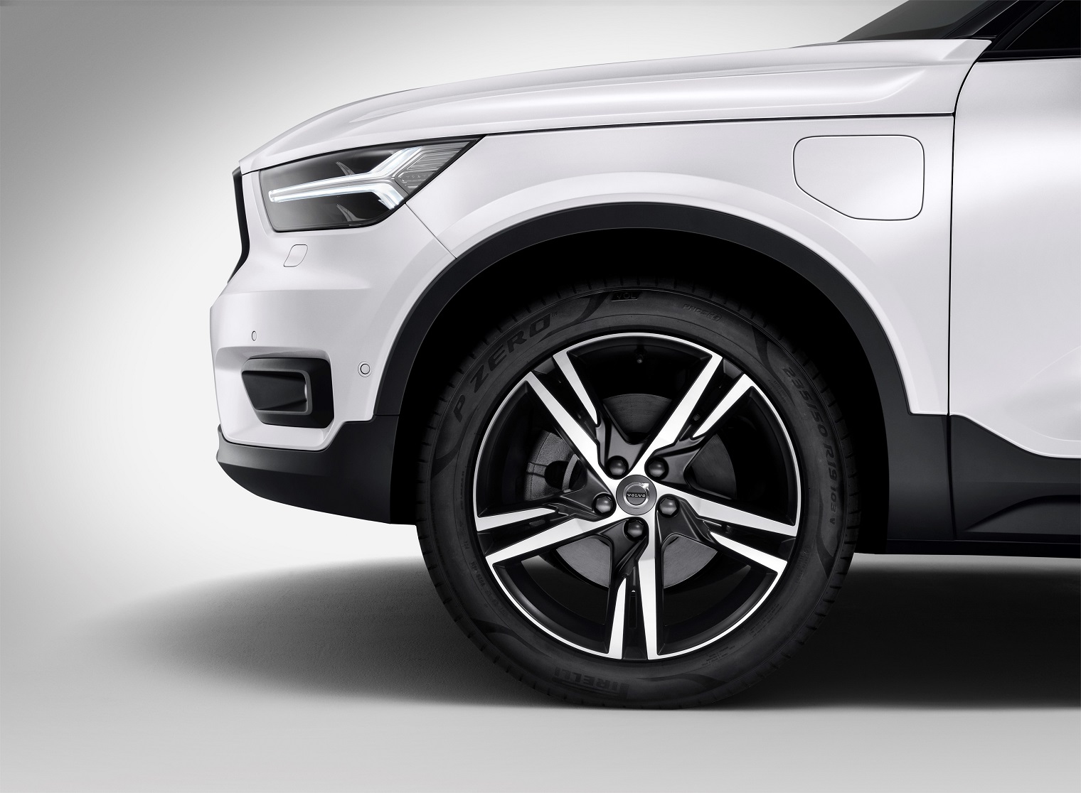 lancio nuova Volvo XC40 Recharge Plug-in Hybrid