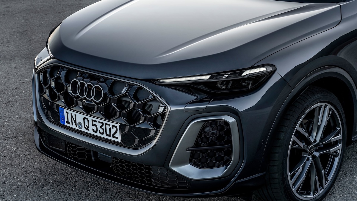 Fari auto LED e OLED: quali sono le differenze?