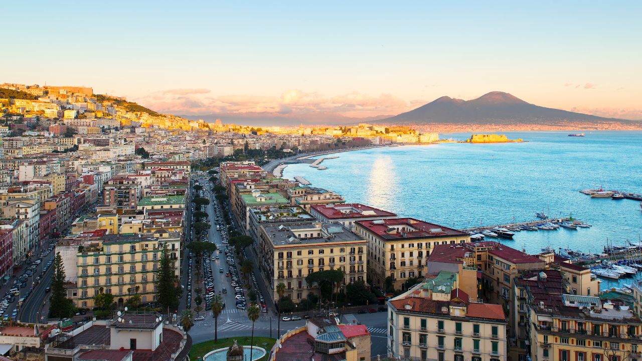 Sharing a Napoli: tutti i servizi per muoversi in città