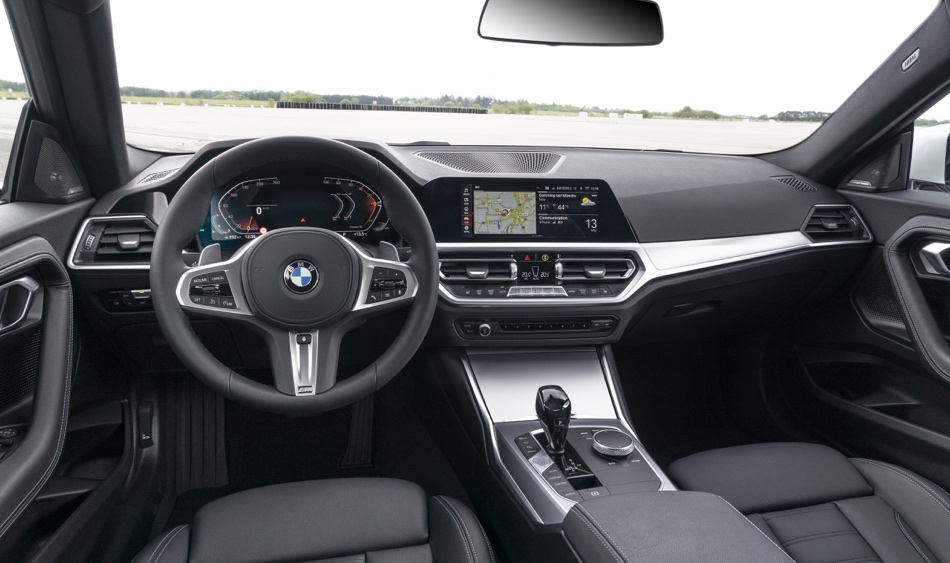 interni di Nuova BMW Serie 2 Coupe