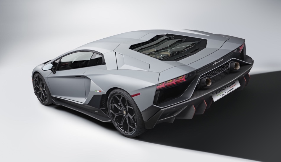 scarichi di Lamborghini Aventador Ultimae