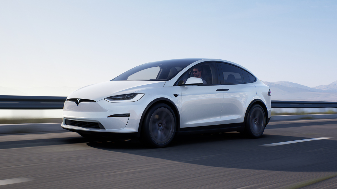 tesla-model-x-plaid