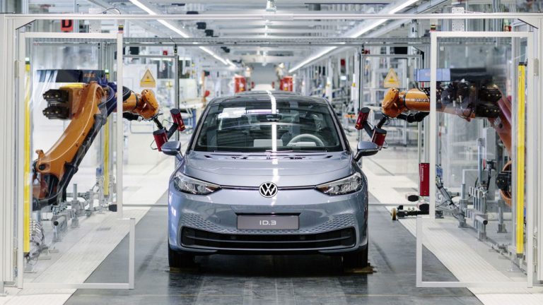 Volkswagen ridurrà i tempi di sviluppo delle auto elettriche