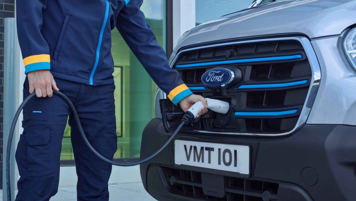 Ford Pro Charging: la ricarica intelligente per le flotte elettrificate