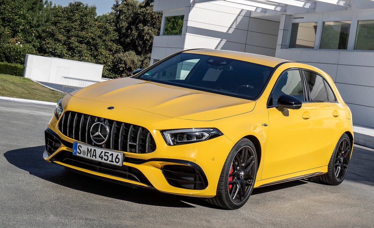 mercedes amg a45 velocità massima