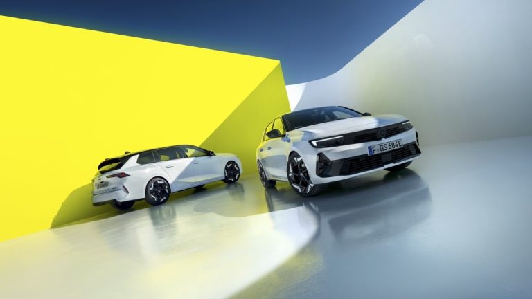 Opel Astra GSe 2023 berlina e wagon