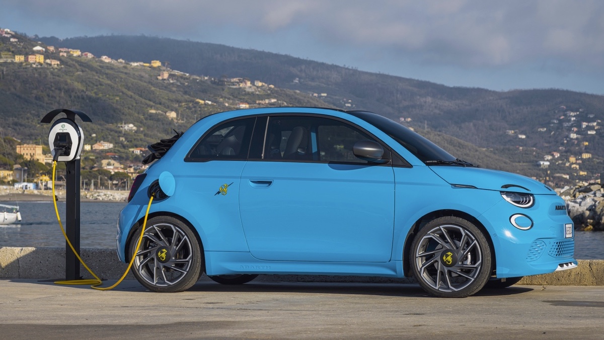Abarth 500e Turismo ricarica
