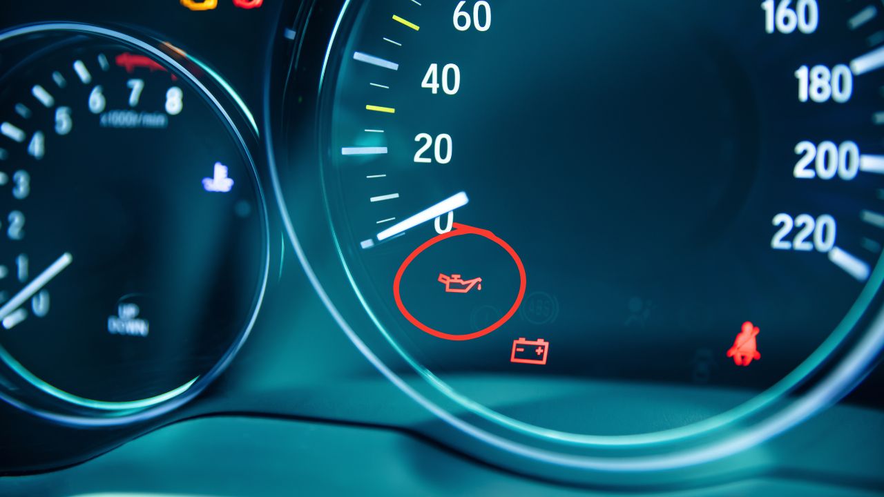 Pressione dell’olio motore insufficiente: cause e come intervenire