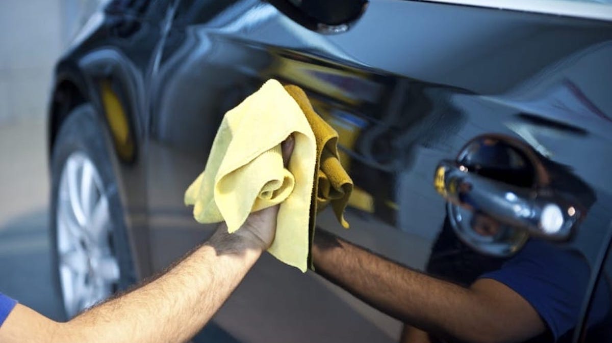 rimuovere graffi plastica esterna auto