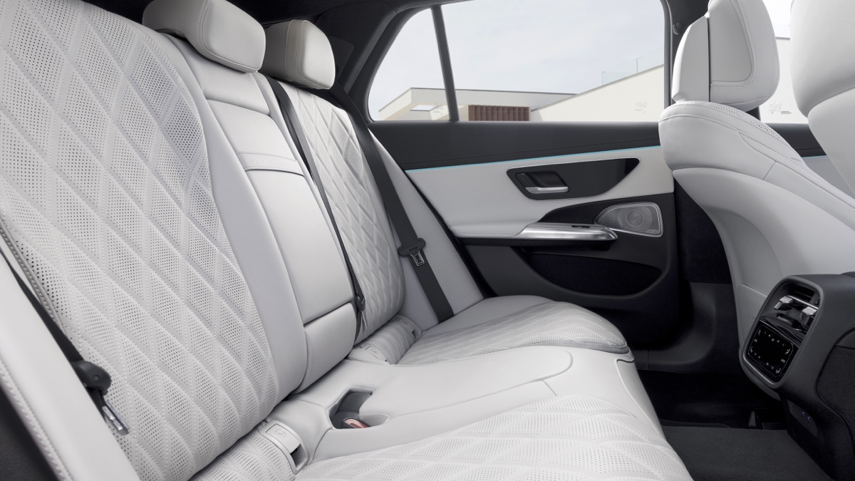 nuova mercedes classe e wagon 2024 abitacolo