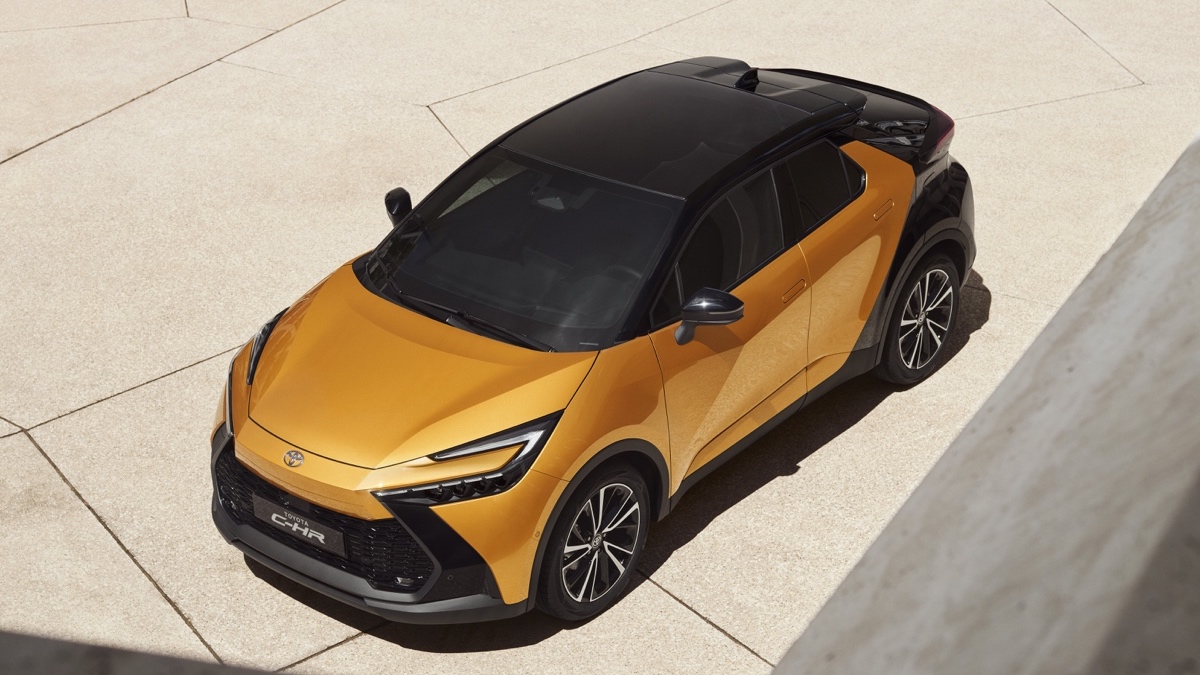 Nuova Toyota C-HR, l&rsquo;ibrida plug-in Trend Eco incentivata come un&rsquo;elettrica: i prezzi della gamma