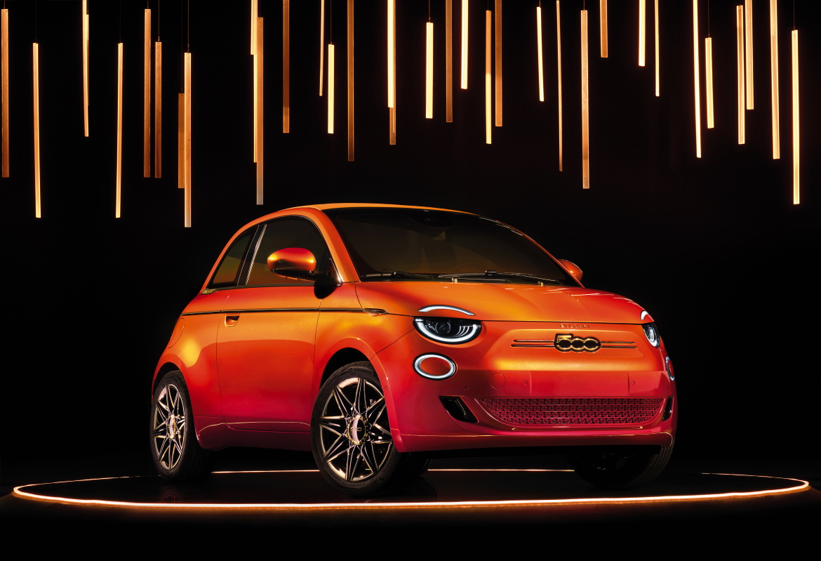Dalla 500 d’alta moda alla Renault di diamanti, le migliori auto “one-off”