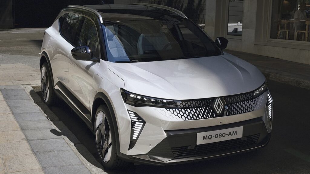 Renault Scenic Elettrica prestazioni