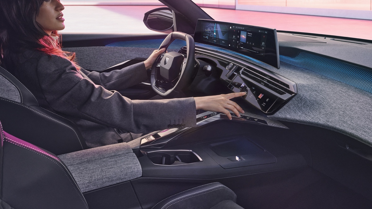 Peugeot e-3008 adas