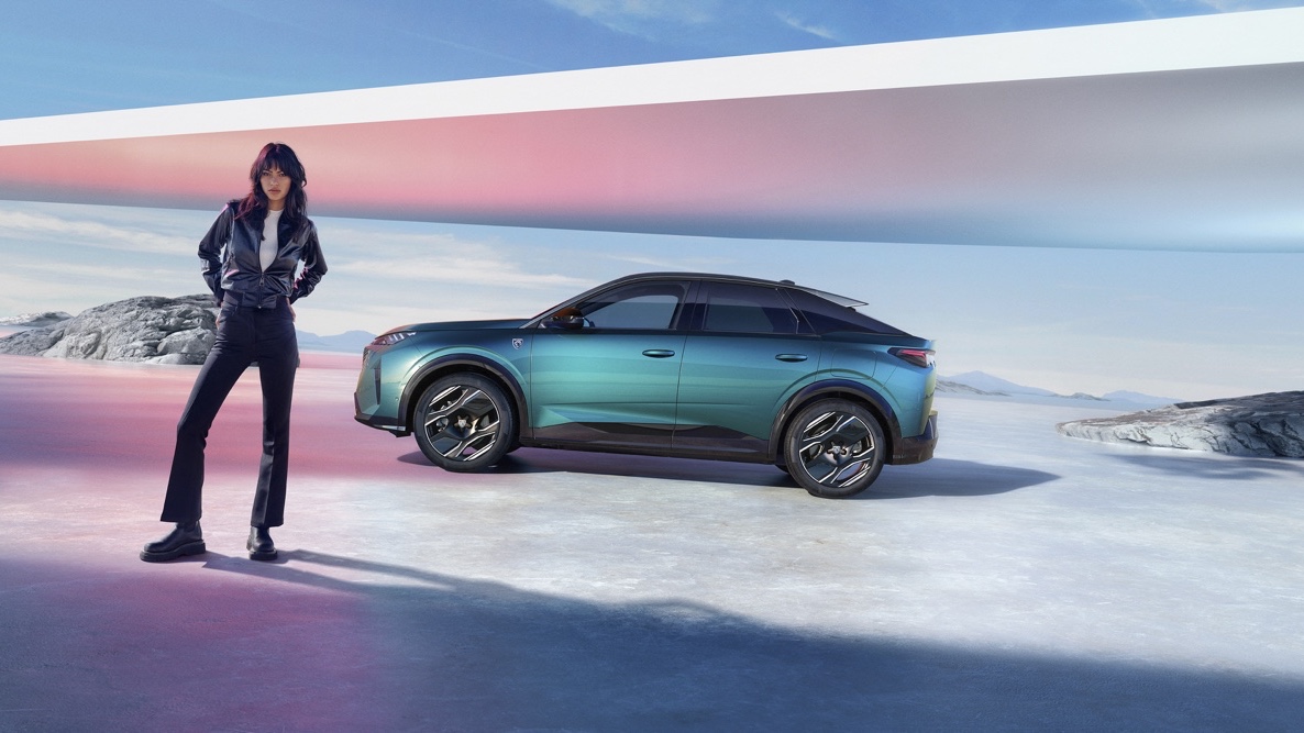 Peugeot e-3008 dimensioni