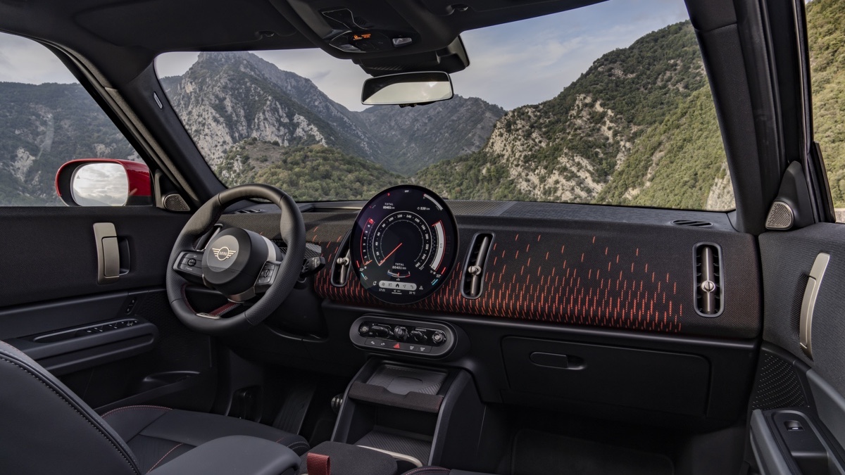 nuova mini countryman jcw interni