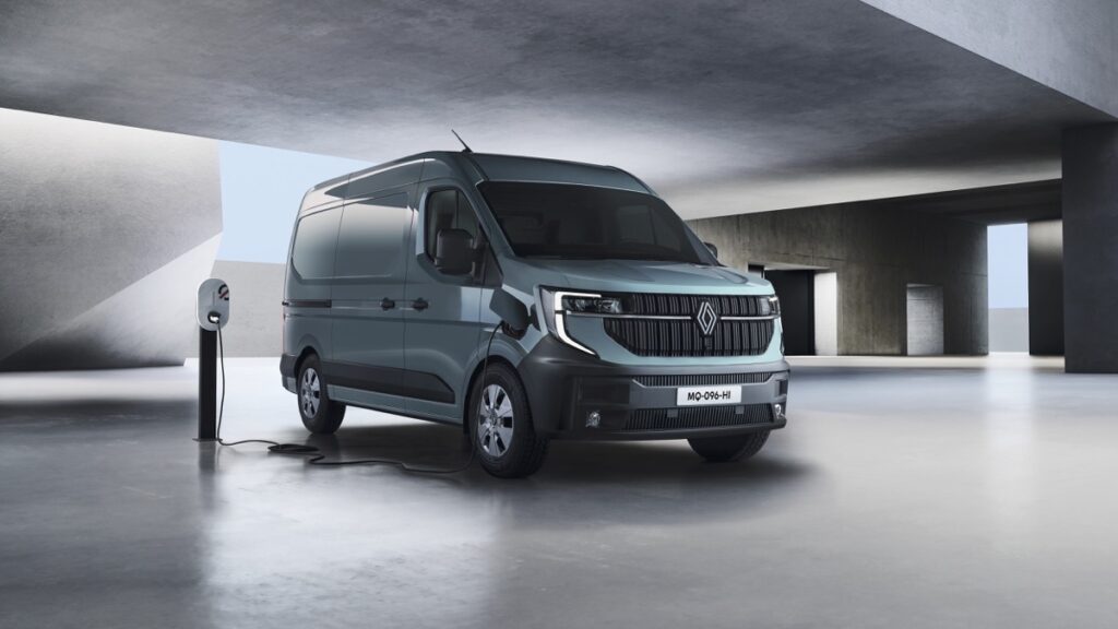 nuovo renault master 2024