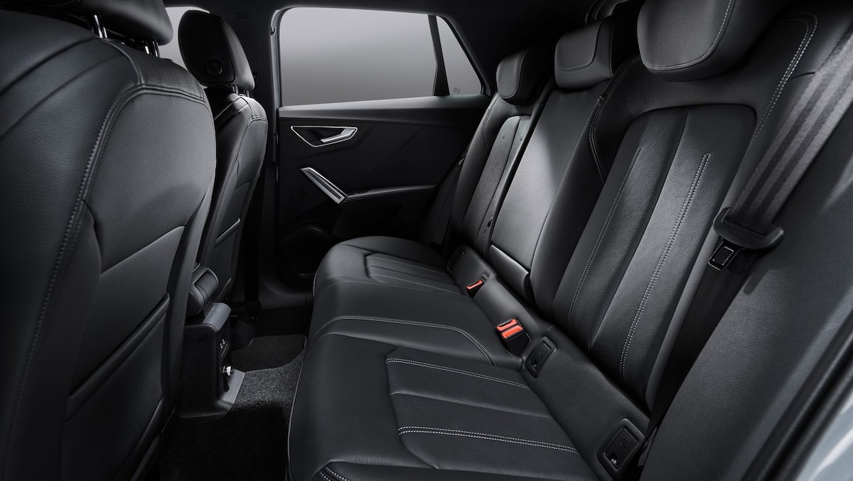interni di audi q2 5 posti