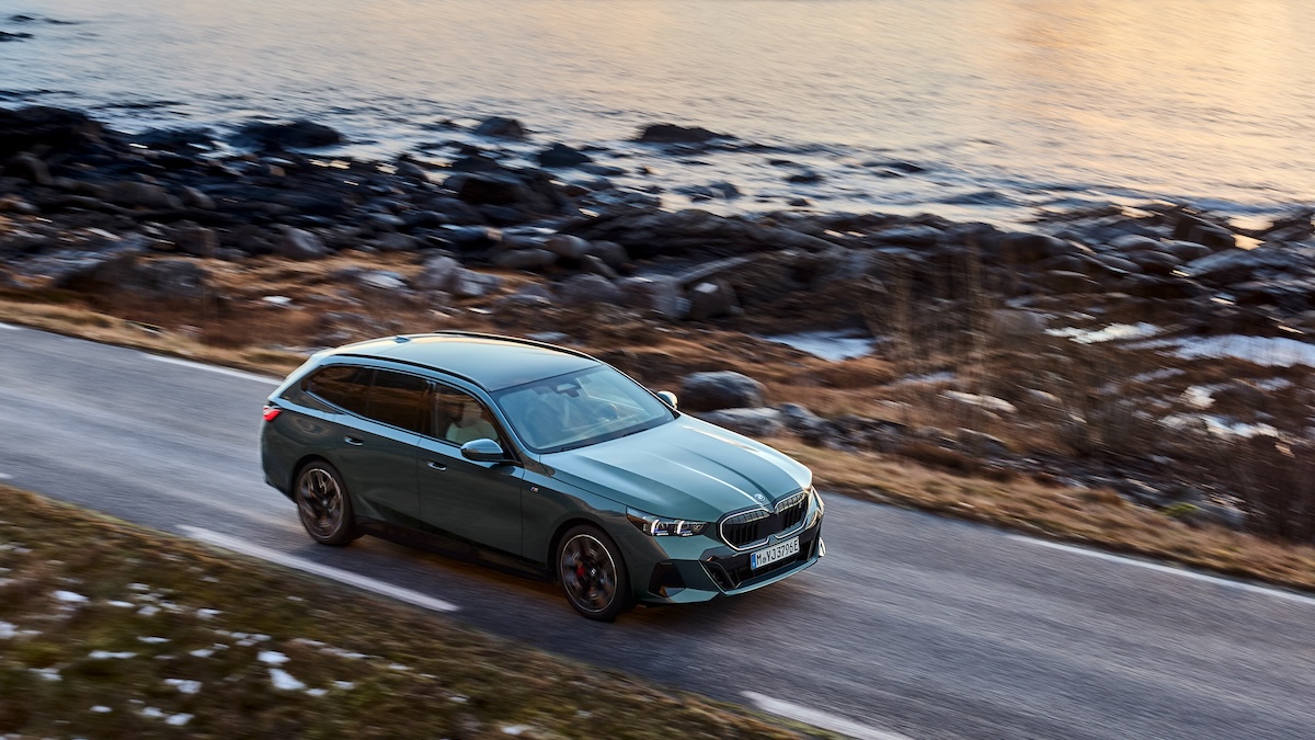 bmw i5 touring prezzi