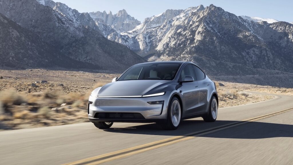 nuova tesla model y 2025 prezzi in italia