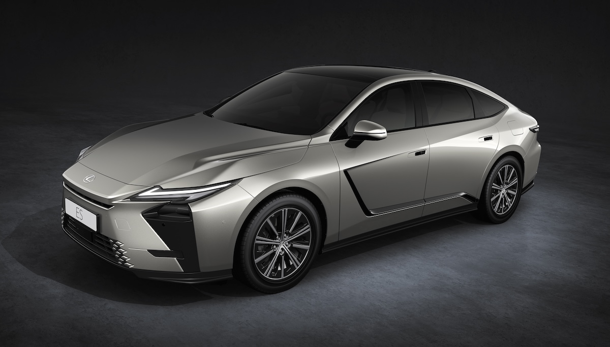 nuova lexus es