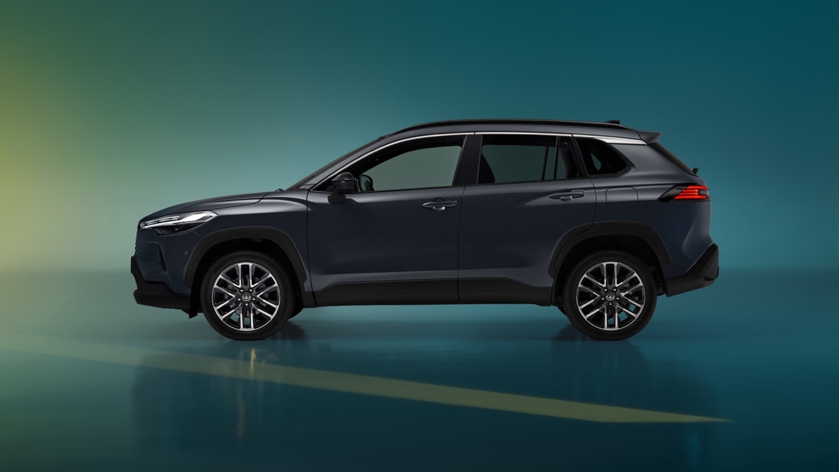 toyota corolla cross 2025 dimensioni
