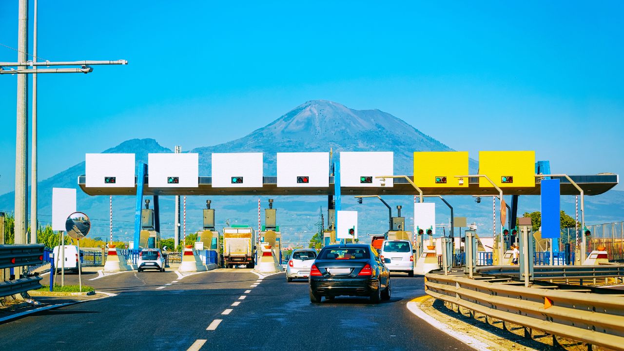 Niente più caselli in autostrada: le tratte dove è possibile pagare con Spid
