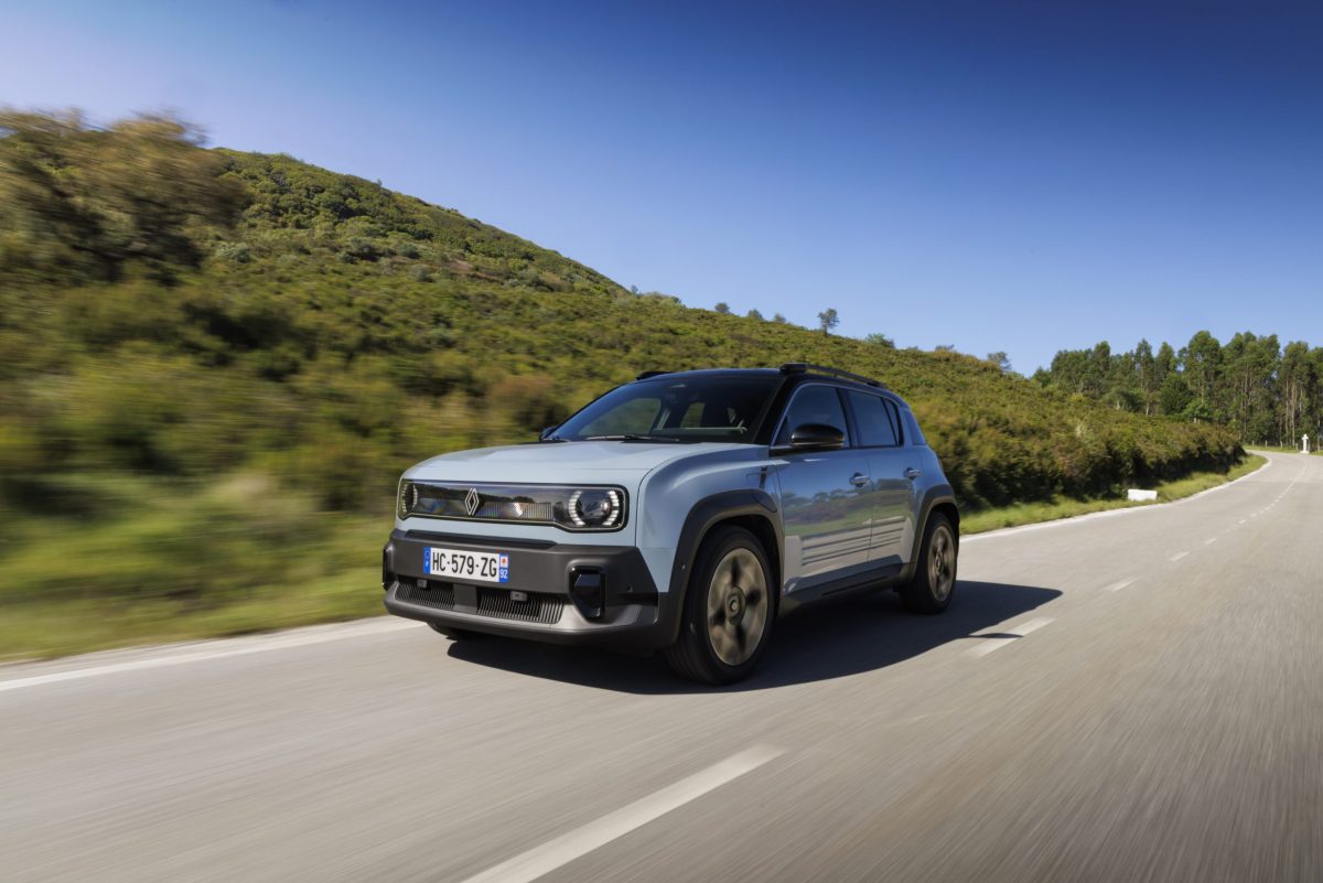 Renault 4 E-Tech: com’è fatto il crossover compatto alla spina erede della mitica “4”