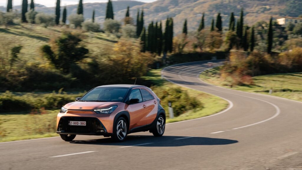 toyota aygo x hybrid 2026