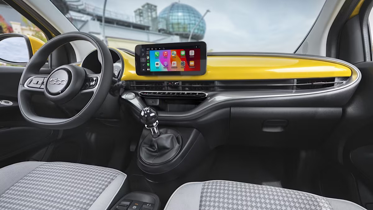 Fiat 500 Hybrid Torino prezzi e interni