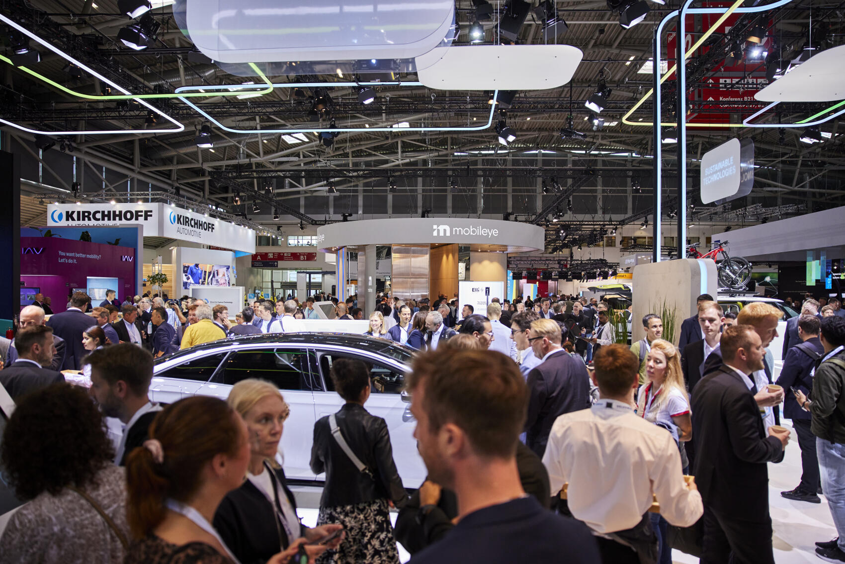 Le nuove auto che saranno presentate al Salone di Monaco 2025 (e altre informazioni utili)
