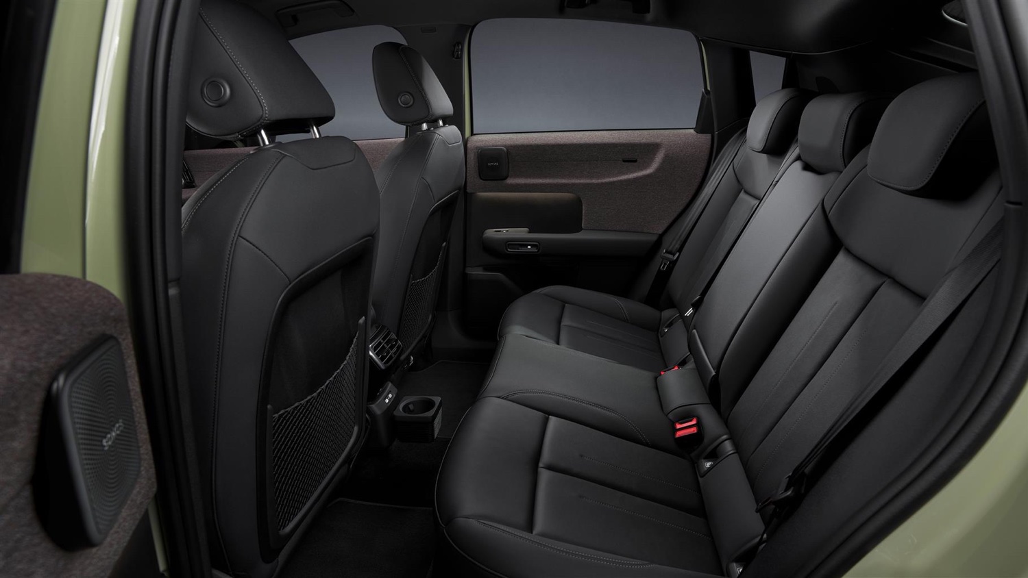 audi a2 e-tron 2027 5 posti sedili