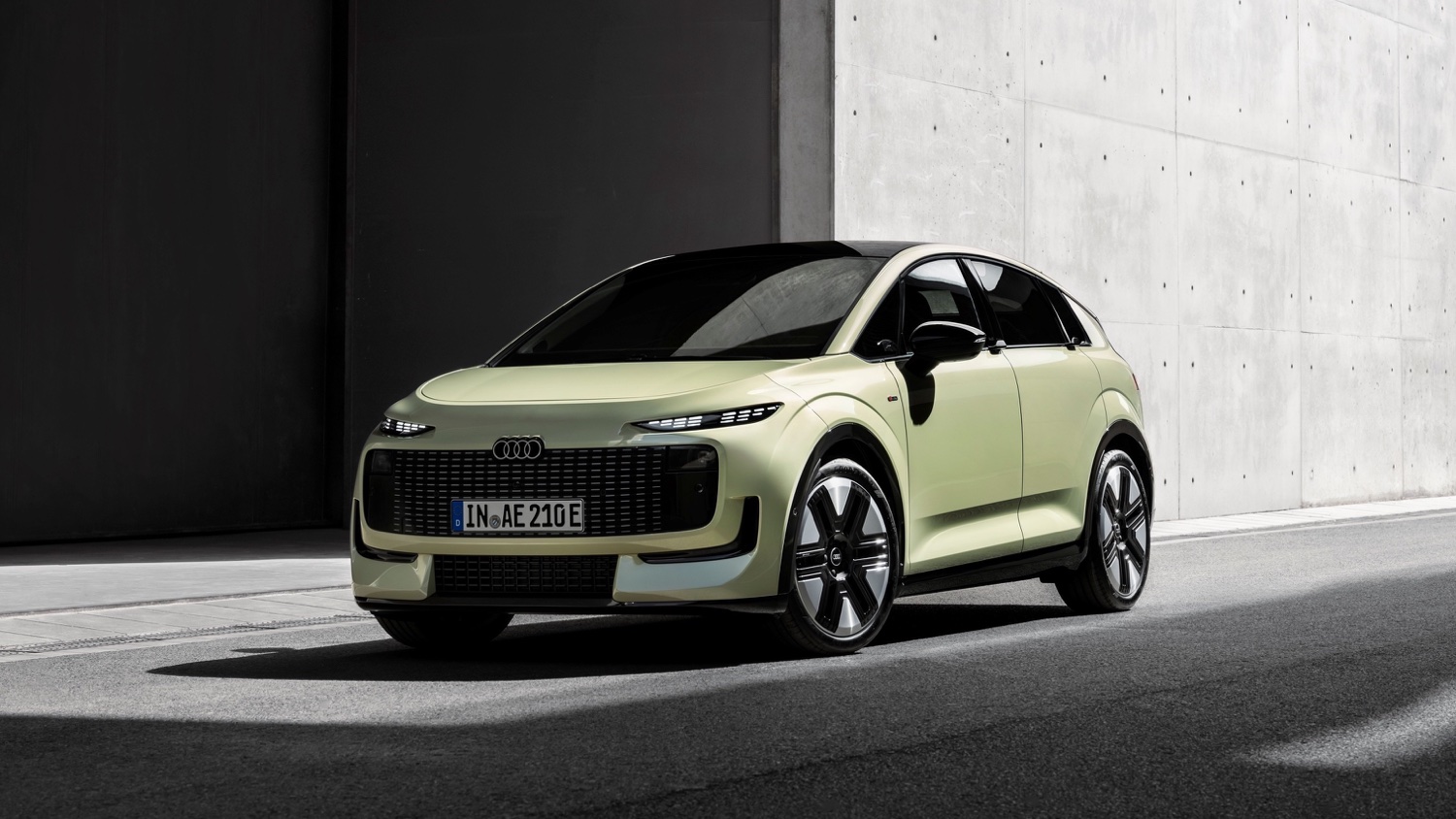 audi a2 e-tron 2027 versioni