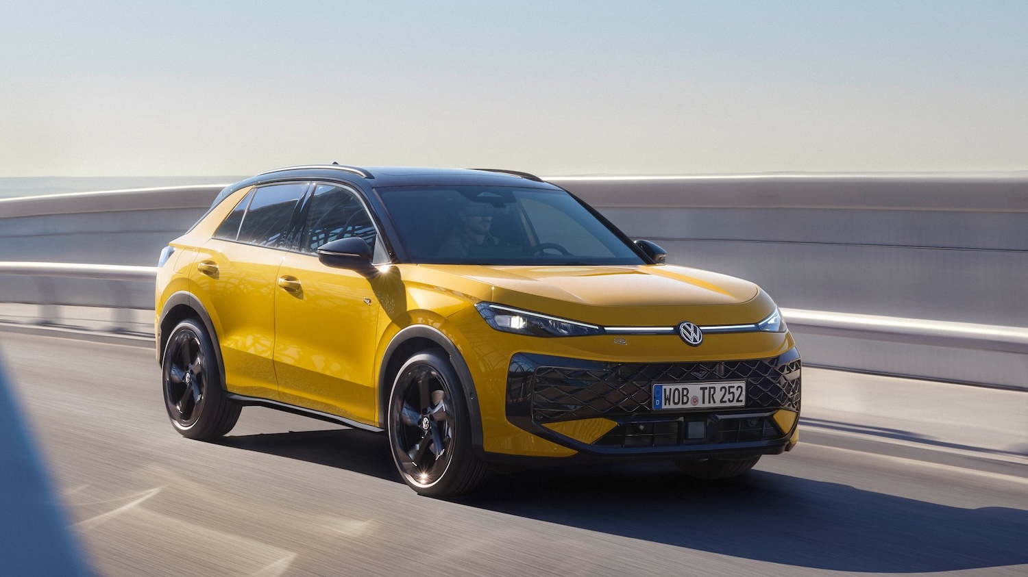 Auto in arrivo a ottobre | Volkswagen T-Roc si fa in tre e tanto ibrido plug-in