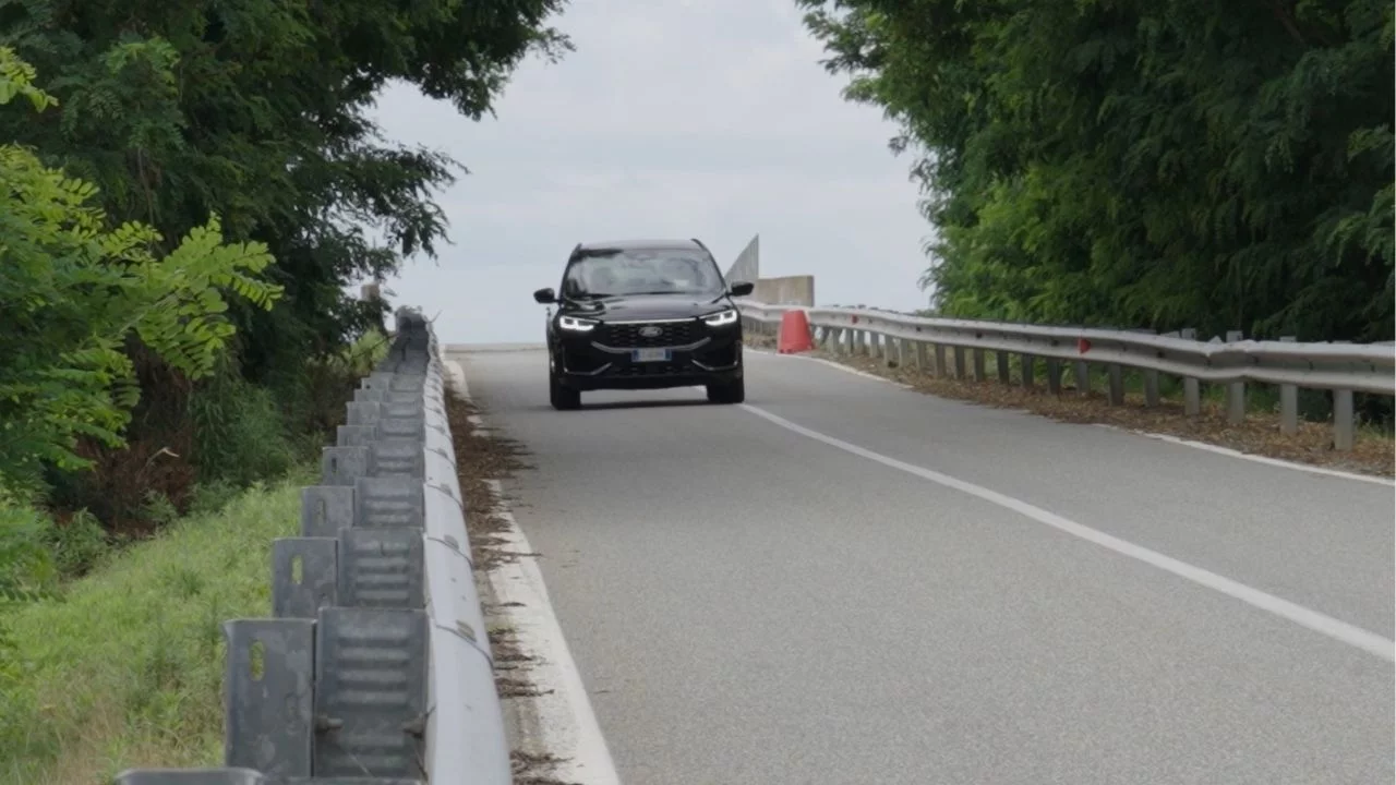 speciale-ford-kuga-8.jpg