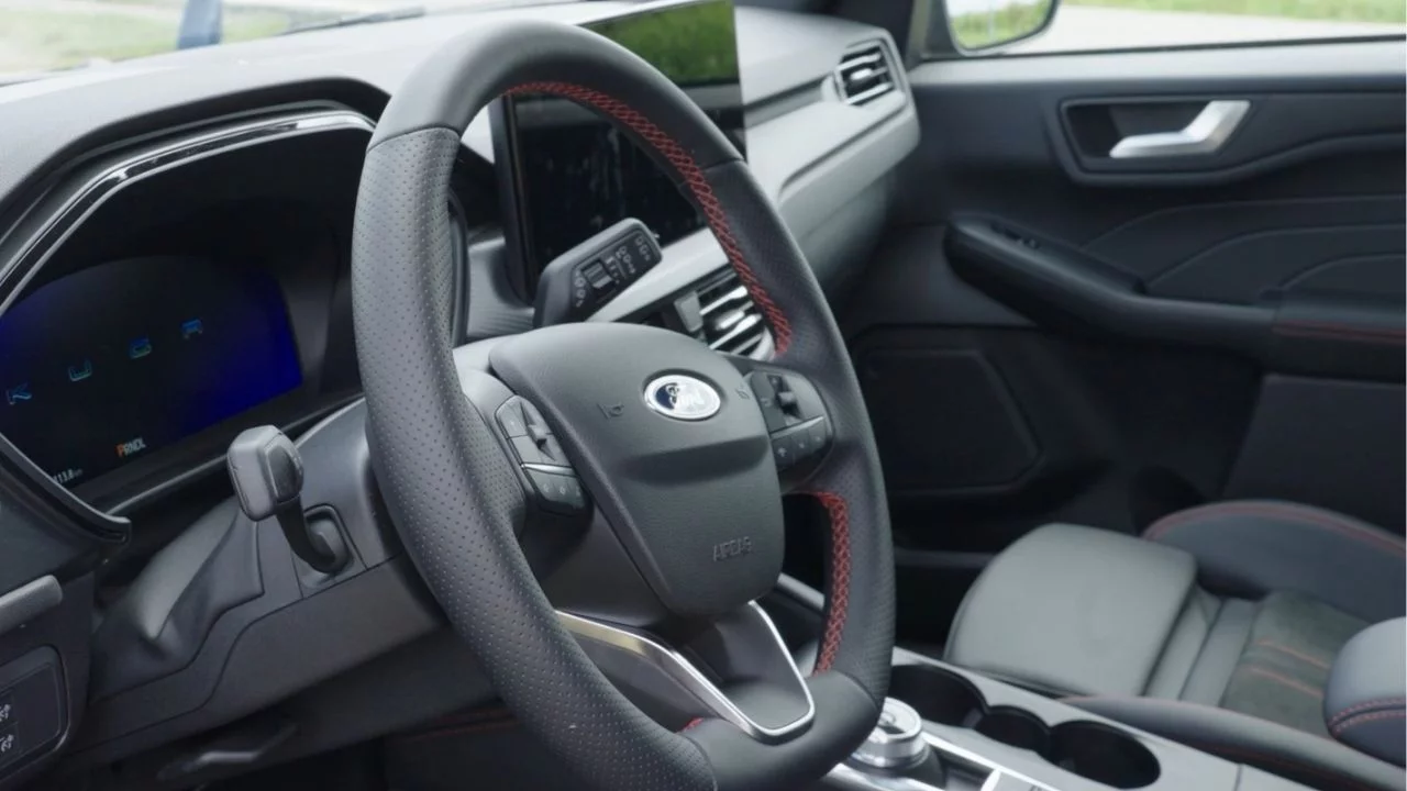 speciale-ford-kuga-9.jpg