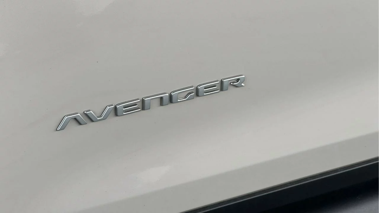 fm-td-jeep-avenger-e-hybrid-12.jpg