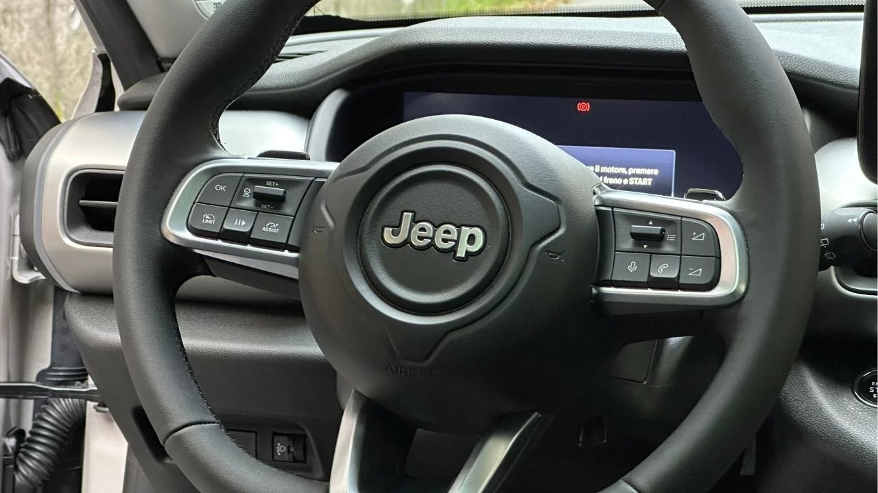 fm-td-jeep-avenger-e-hybrid-9.jpg