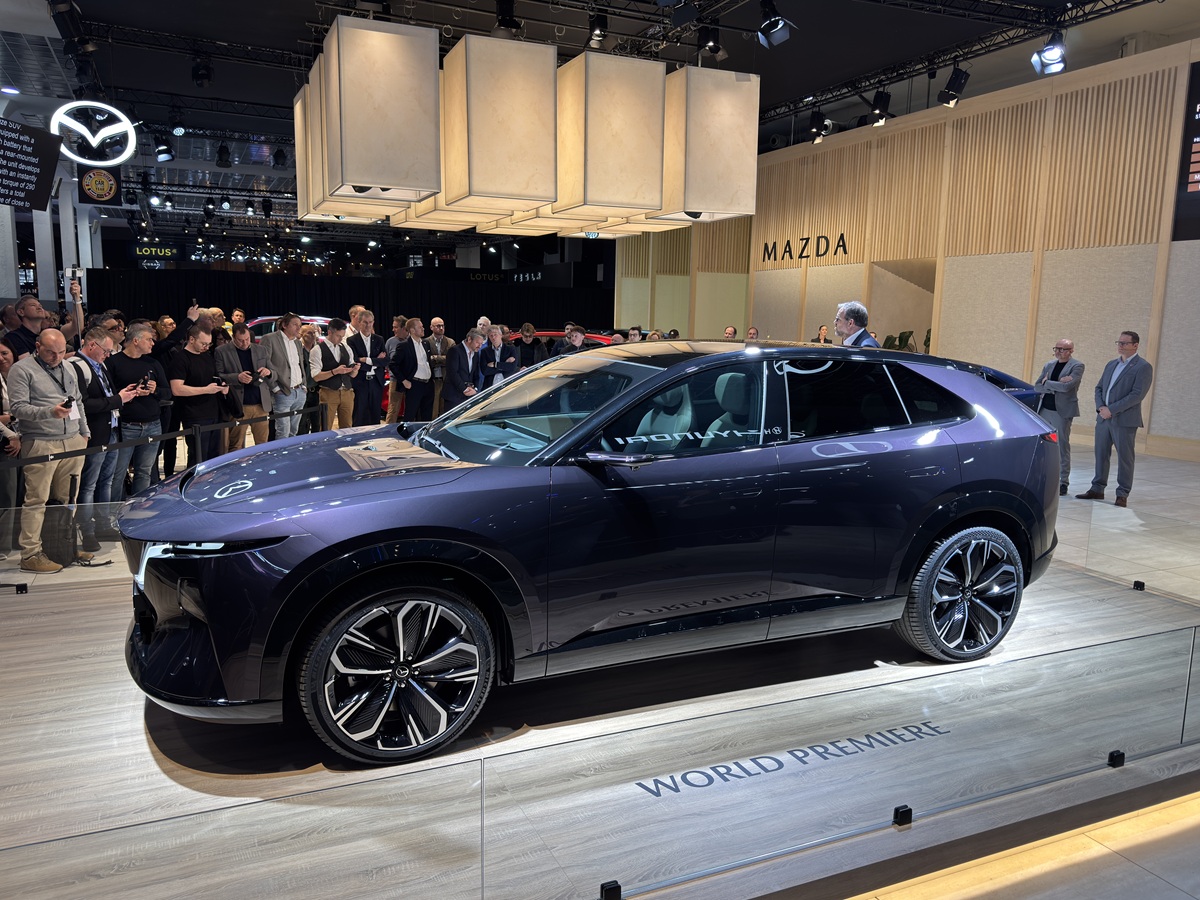 Mazda CX-6e World Premiere: l’elettrica che fa battere il cuore