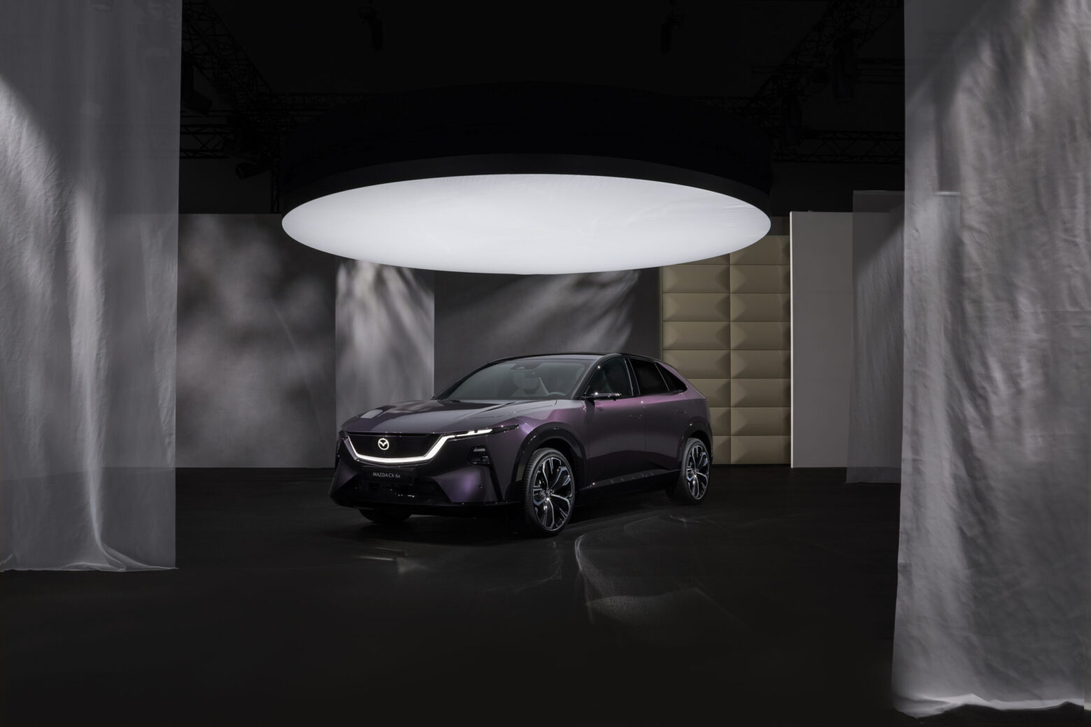 Nuova Mazda CX-6e: con un prezzo così fa concorrenza quasi scorretta